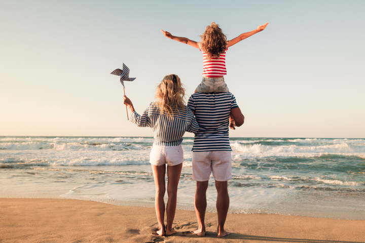 Budget-Reisen mit Kindern: Spar-Tipps für Familien